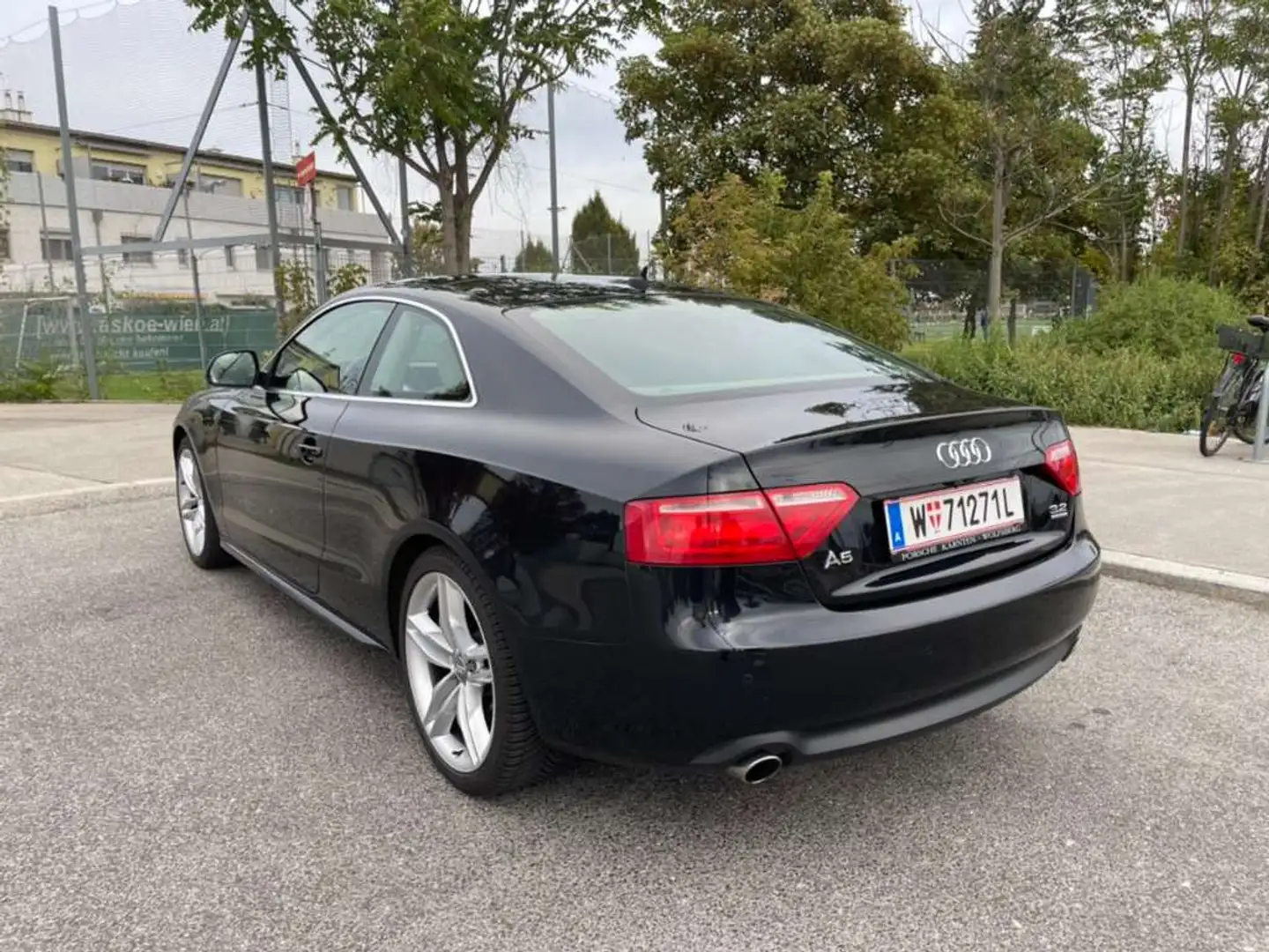 Audi A5 A5 Coupé 3,2 FSI V6 quattro Schwarz - 2