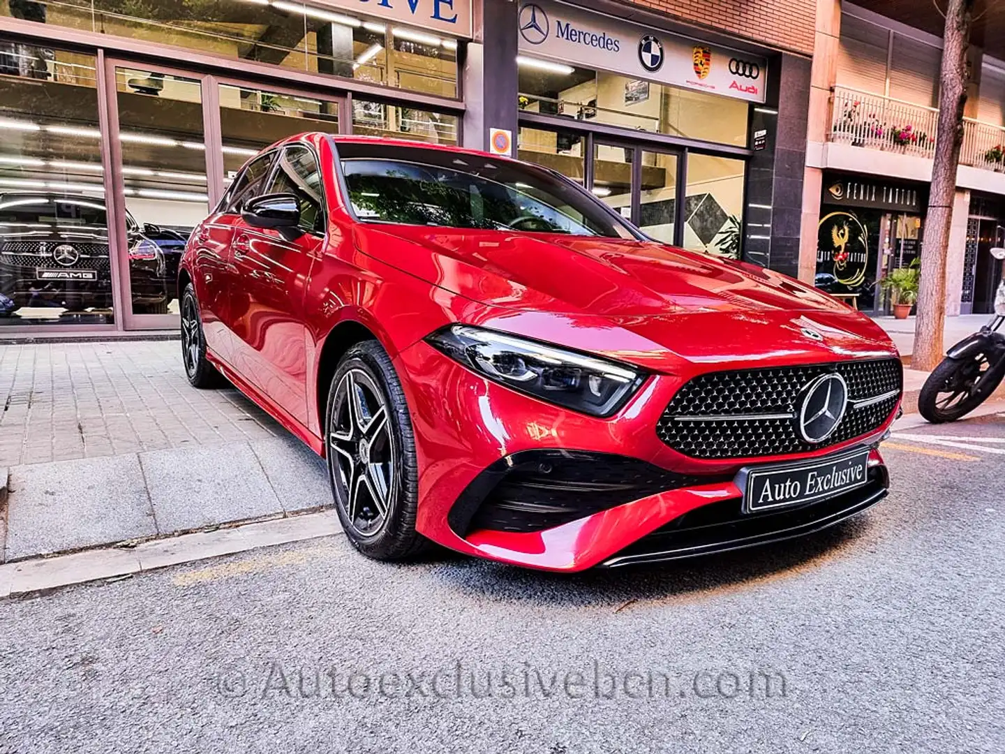 Mercedes-Benz A 250 250e 8G-DCT Rosso - 2