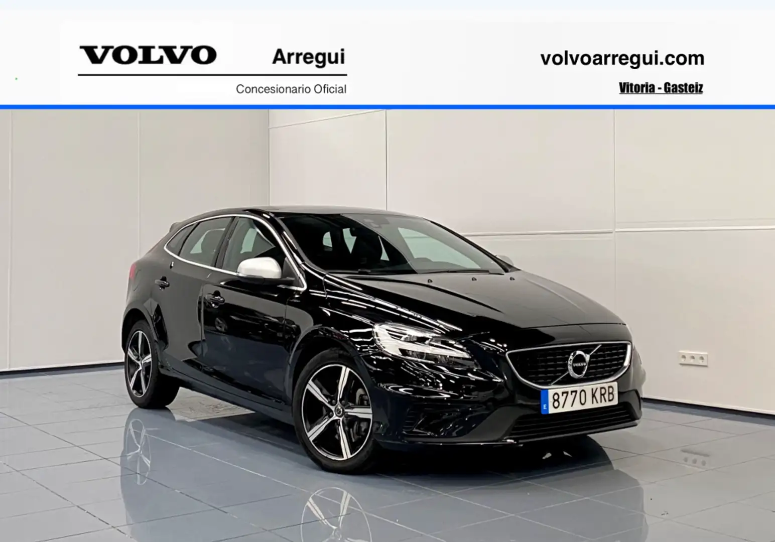 Volvo V40 T3 R-Design Momentum Aut. Black - 1