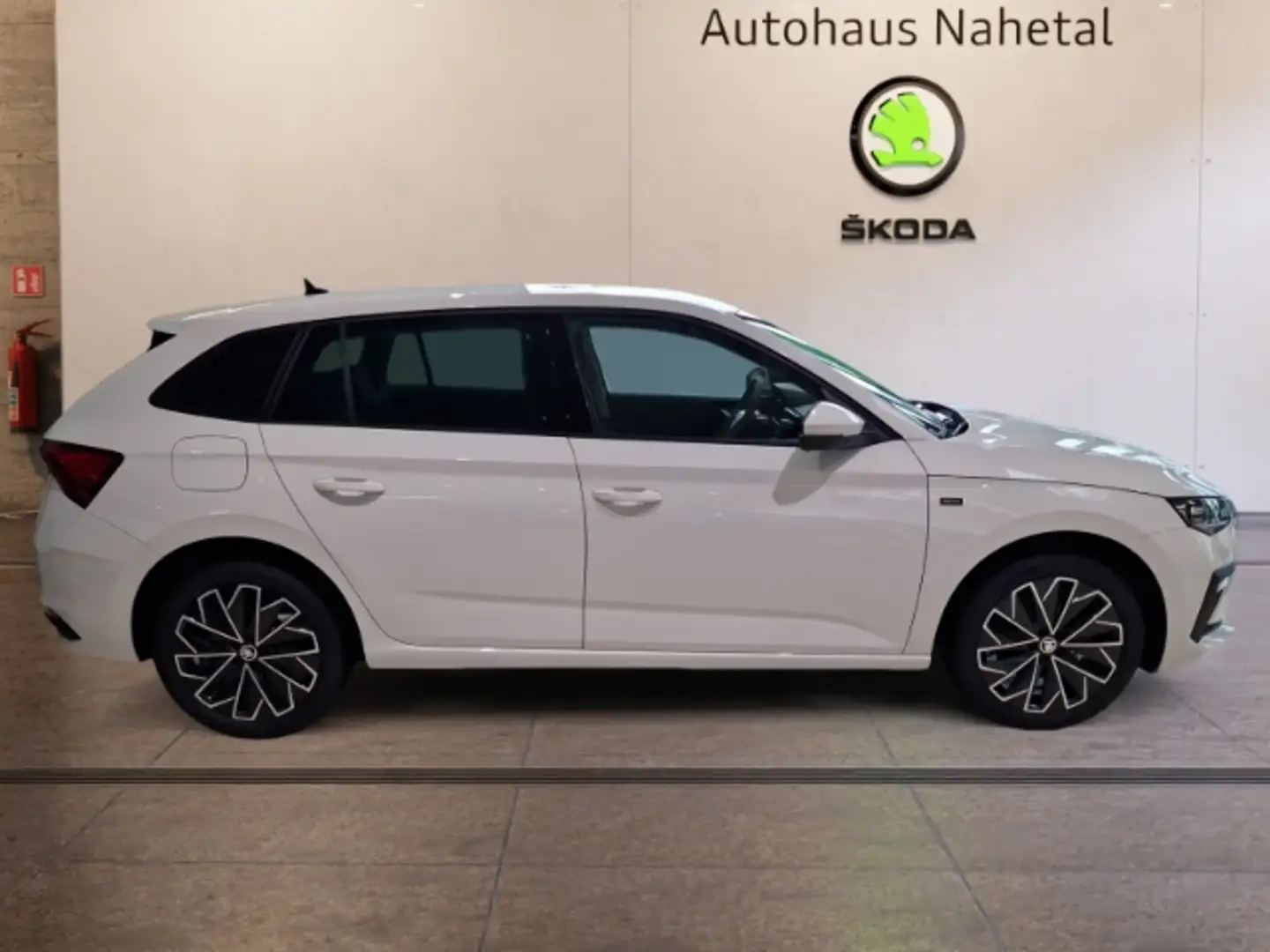Skoda Scala 1.0TSI DRIVE MATRIX SMARTLINK KESSY PDC RÜFA SHZ 1 Weiß - 2