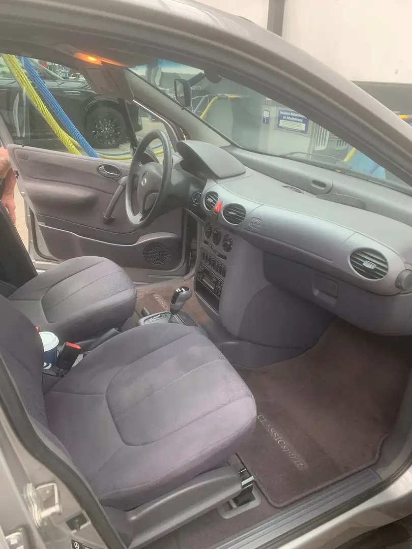 Mercedes-Benz A 140 Classic Argent - 1