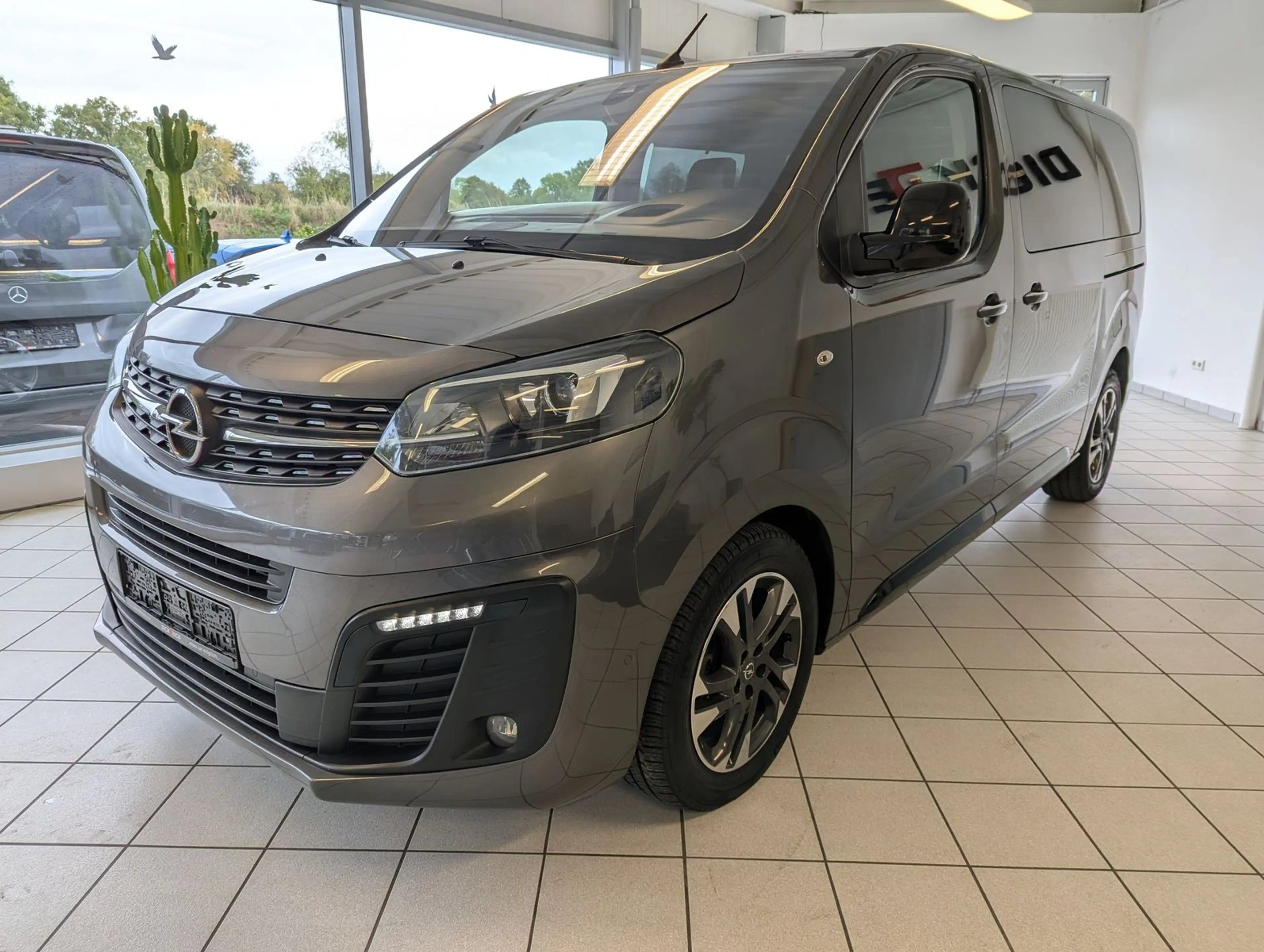 Opel Zafira Life 2.0 CDTI Tourer M L2 Pano Leder AHK — photo 3