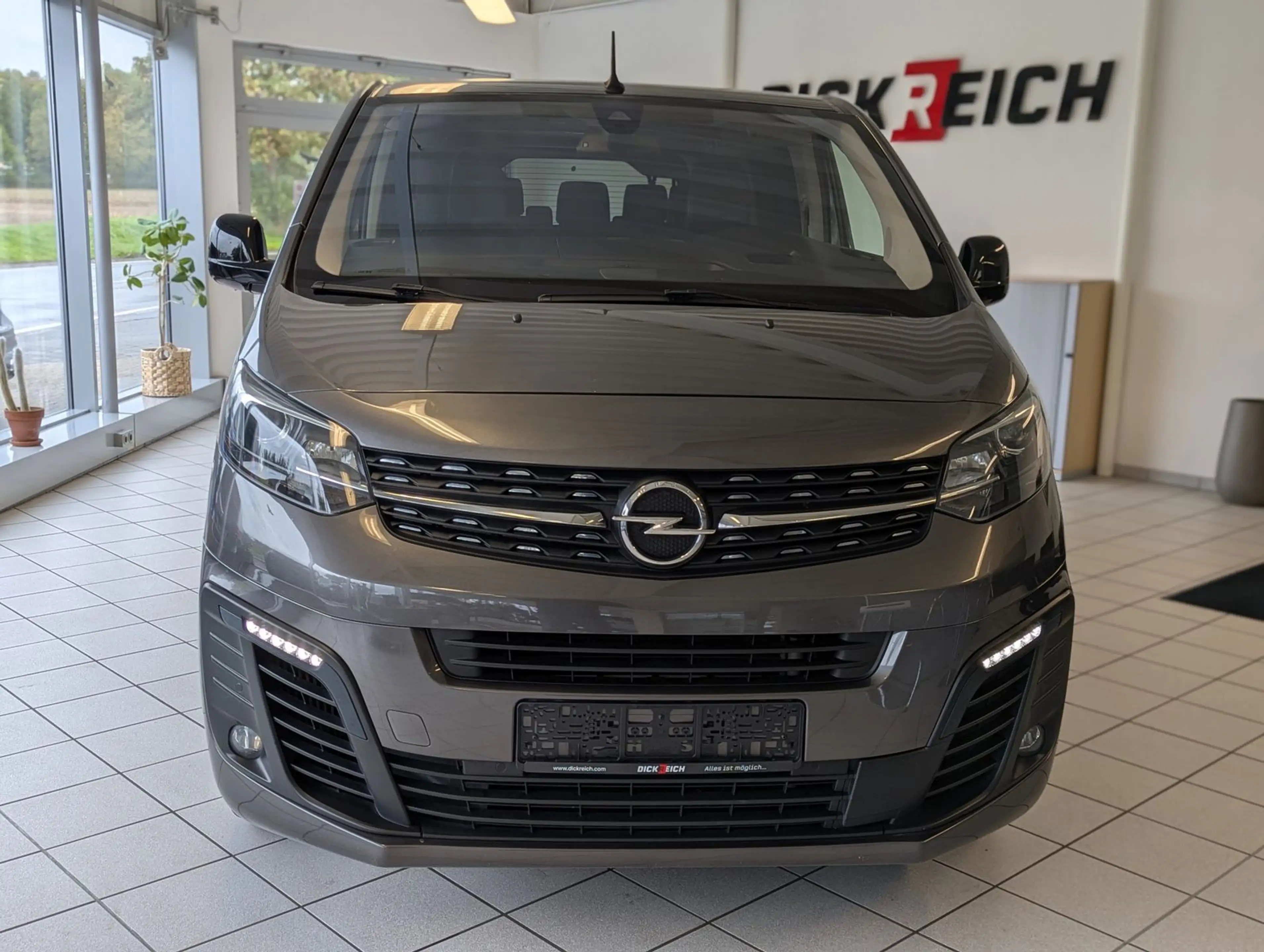 Opel Zafira Life 2.0 CDTI Tourer M L2 Pano Leder AHK — photo 2