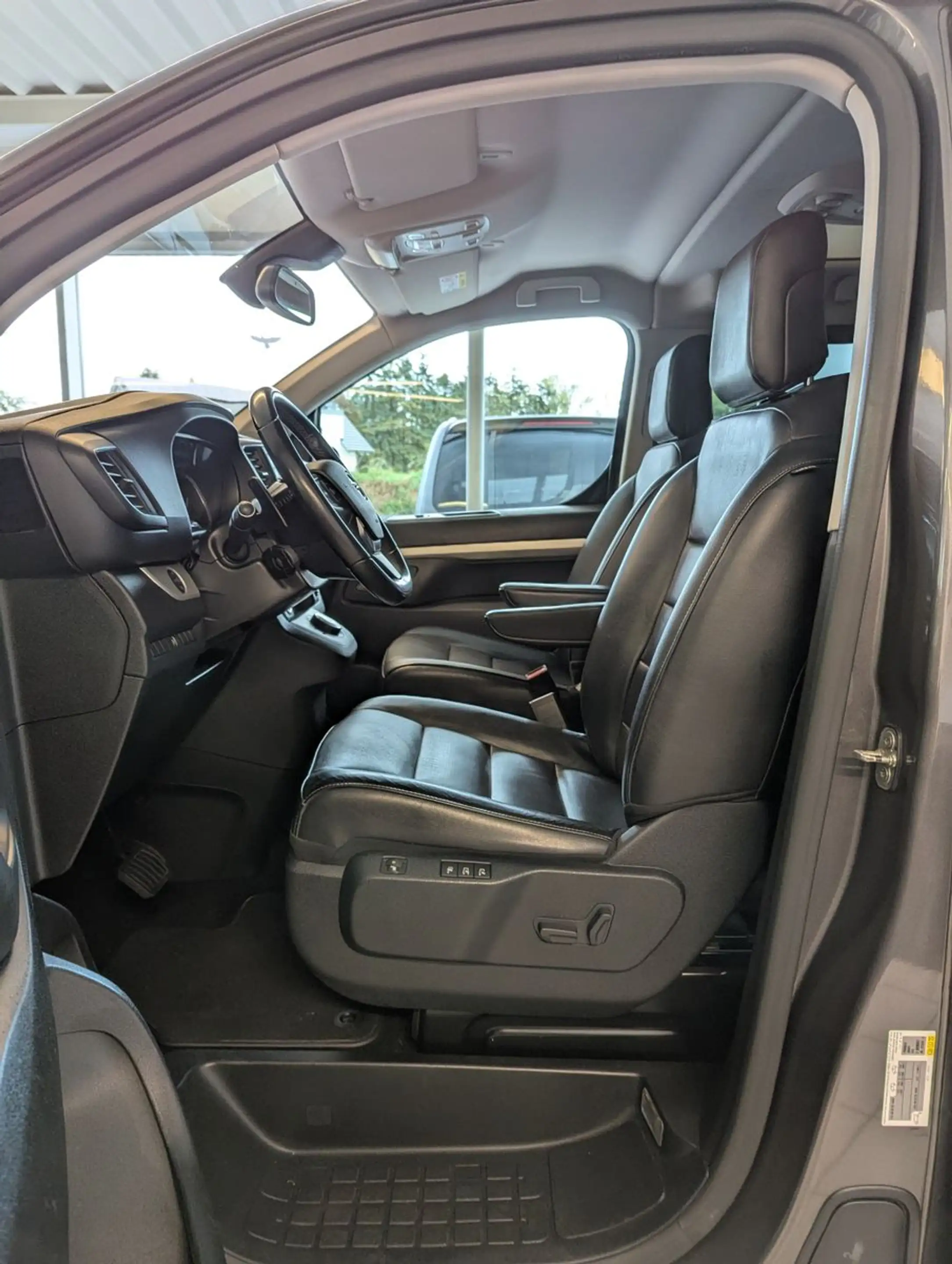 Opel Zafira Life 2.0 CDTI Tourer M L2 Pano Leder AHK — photo 12