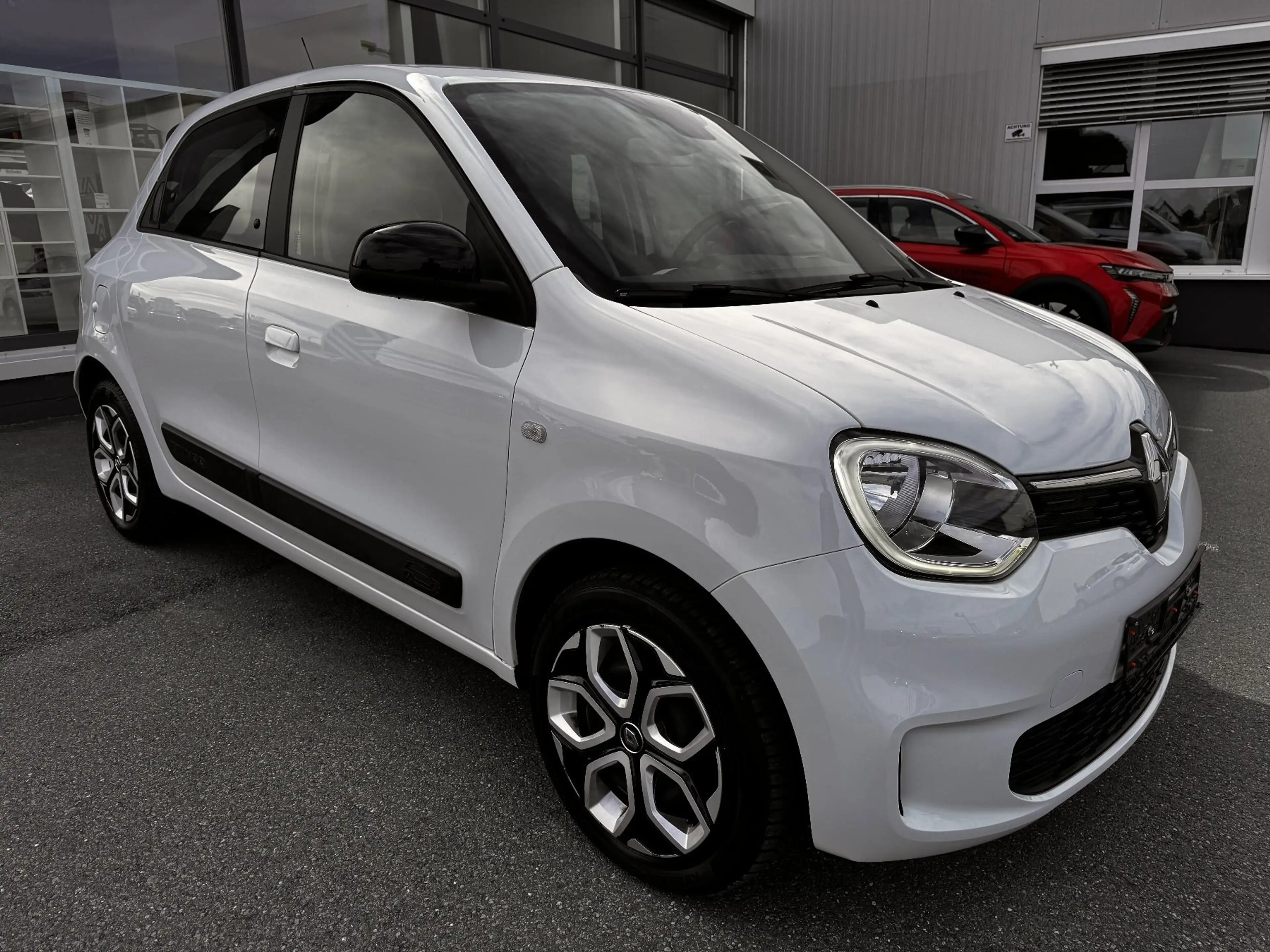 Renault Twingo E-TECH EQUILIBRE WINTER+PDC+ — photo 6