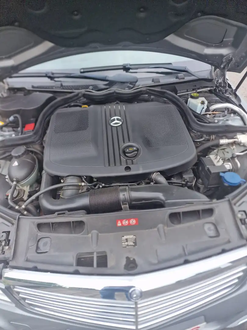 Mercedes-Benz C 200 Berline Grijs - 2