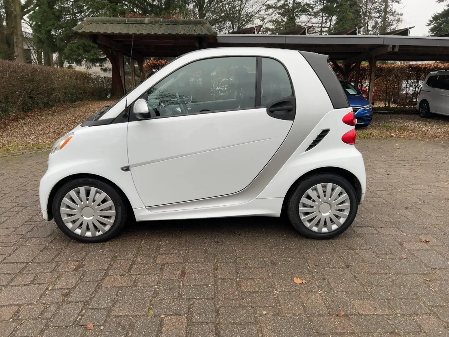 smart forTwo coupe e-drive classic *Klima* White - 2