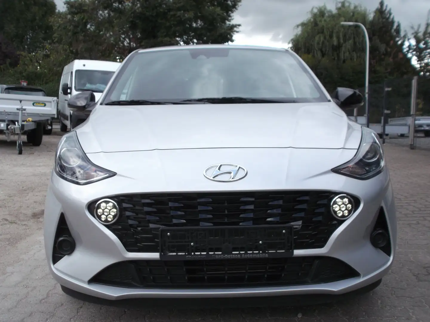 Hyundai i10 Connect & Go - TOP PREIS !!! Silber - 1