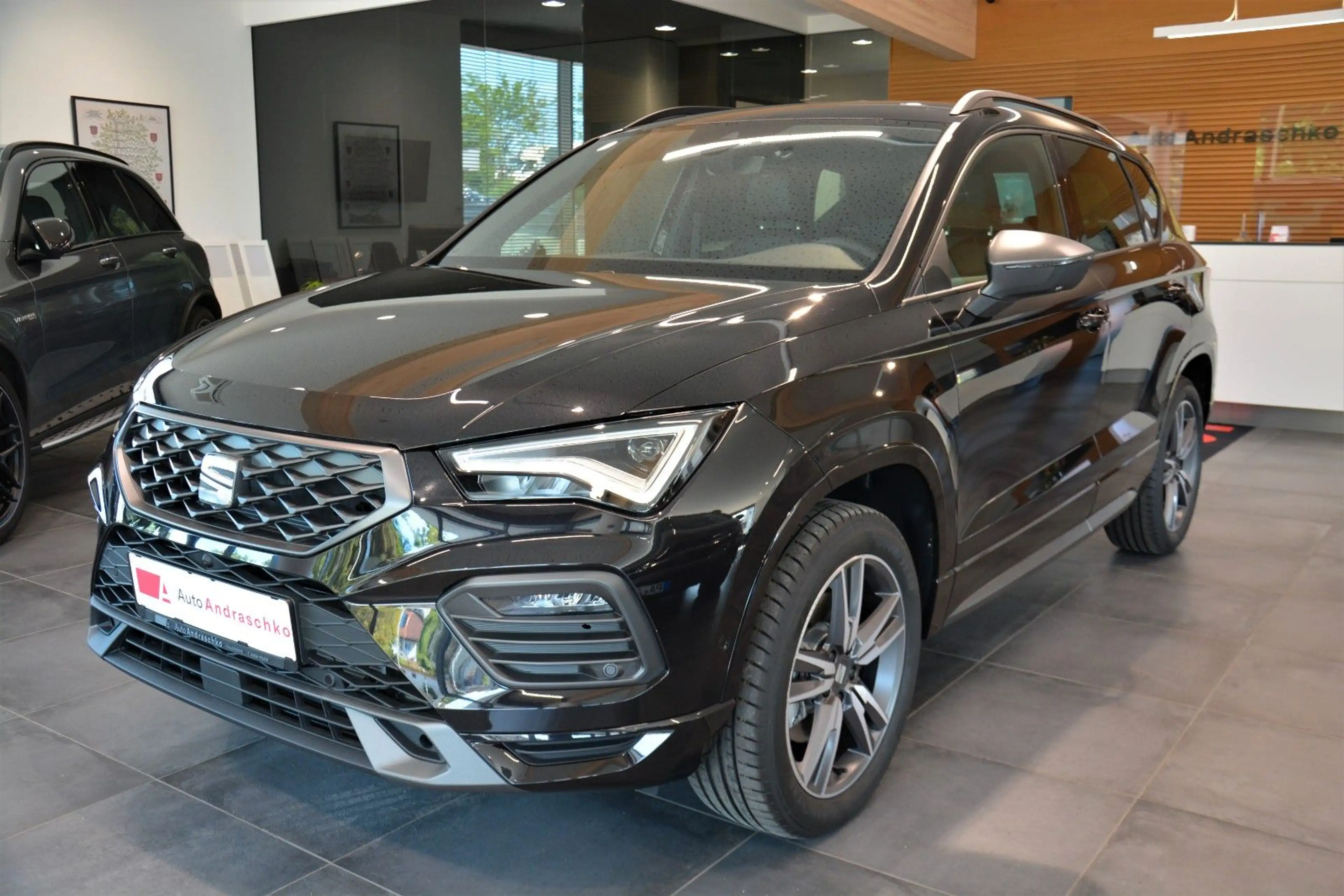 SEAT Ateca Facelift 2.0 TSI DSG 4Drive FR AHK LEDER