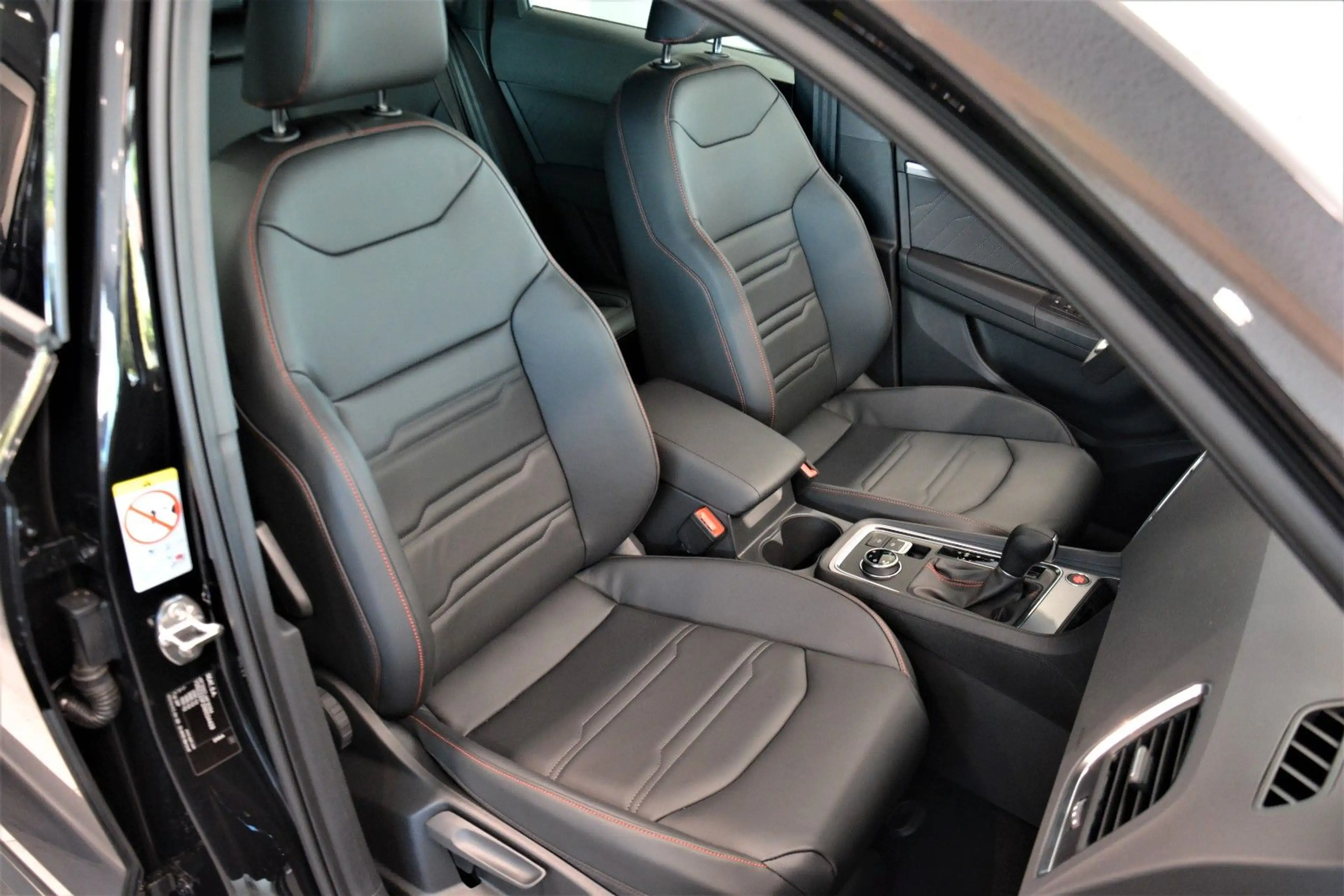 SEAT Ateca Facelift 2.0 TSI DSG 4Drive FR AHK LEDER — photo 12