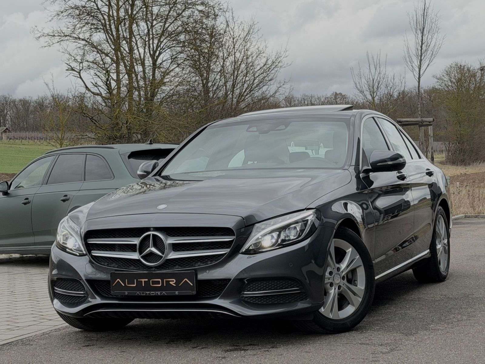 Second hand Mercedes Benz C-Class 