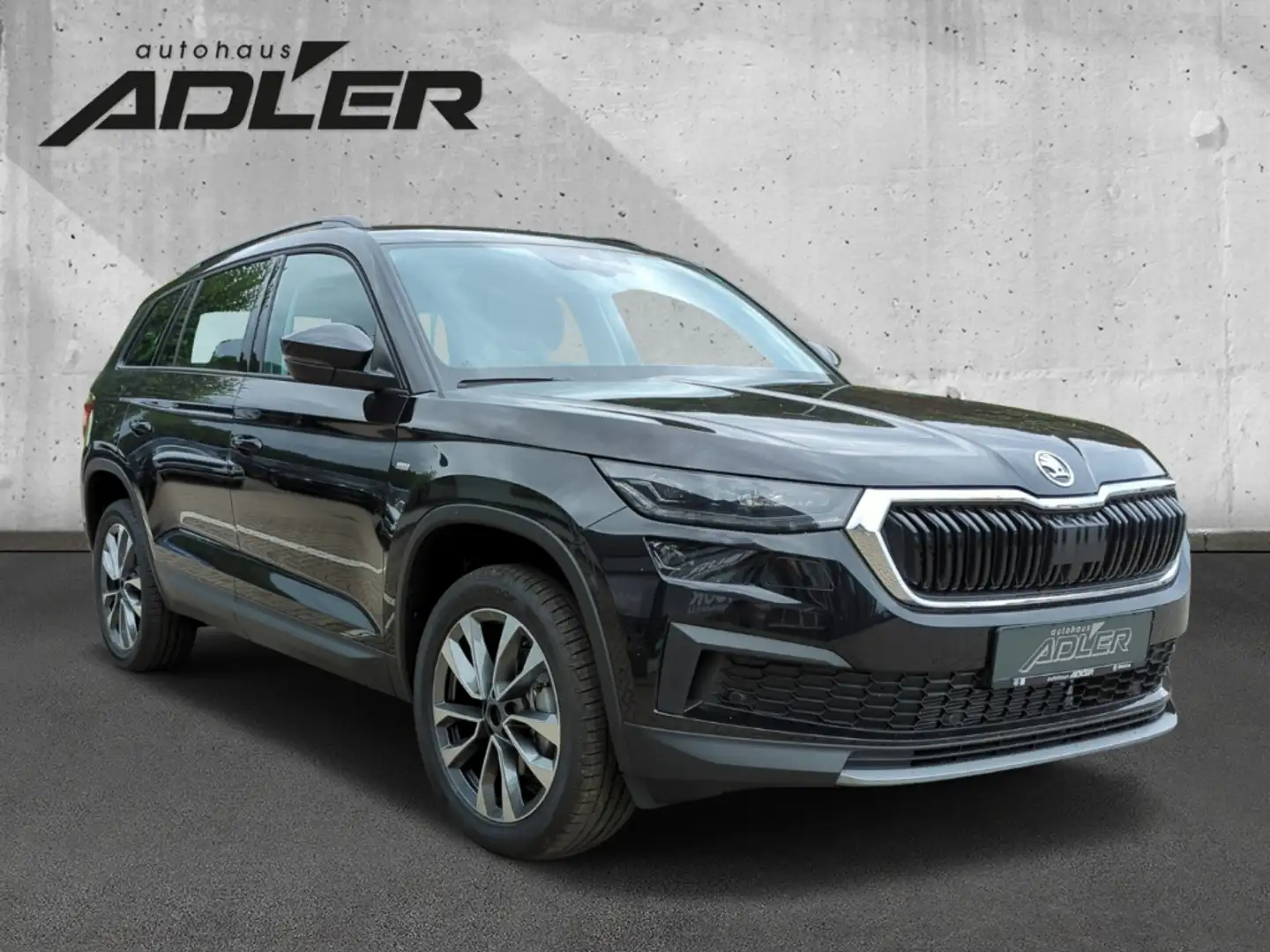 Skoda Kodiaq Tour 2.0 TDI DSG Navigation Anhängerkupplung Schwarz - 2