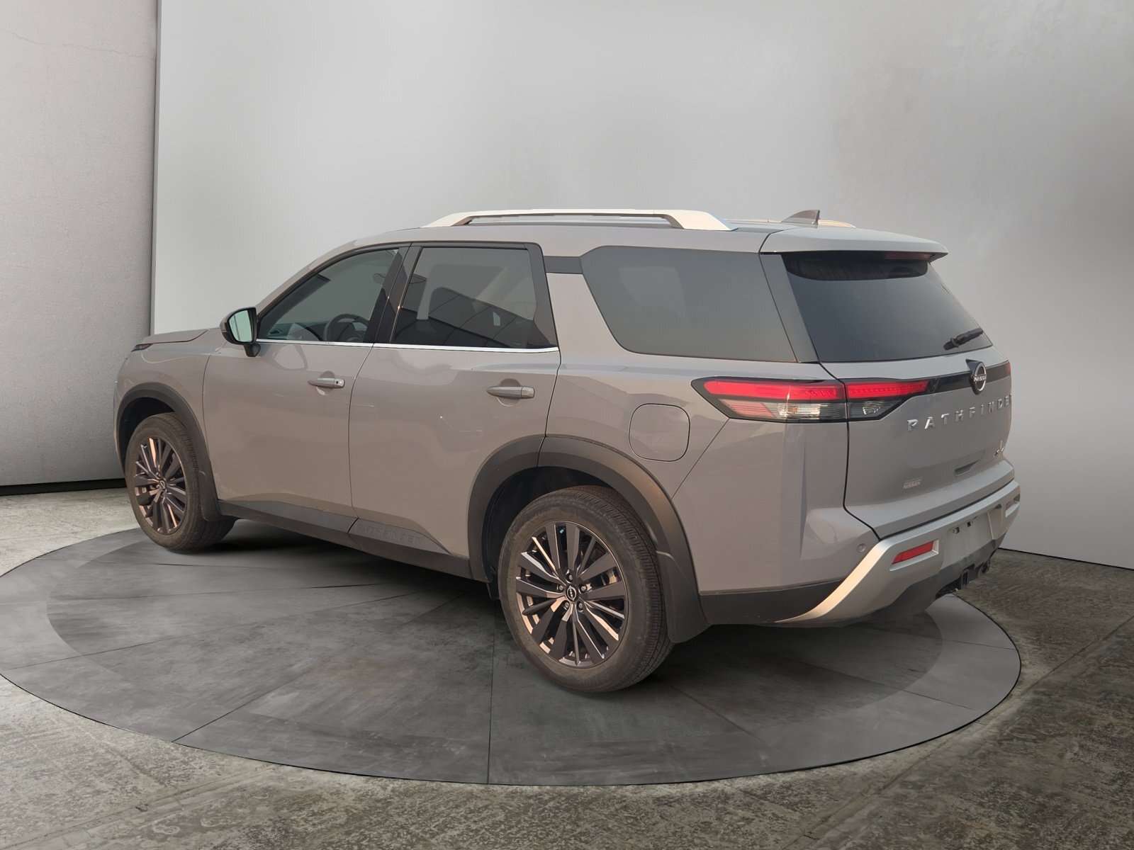2024 Nissan Pathfinder SL | AWD | LEATHER | MOONROOF | 8-PASSENGER | 360 — снимка 1
