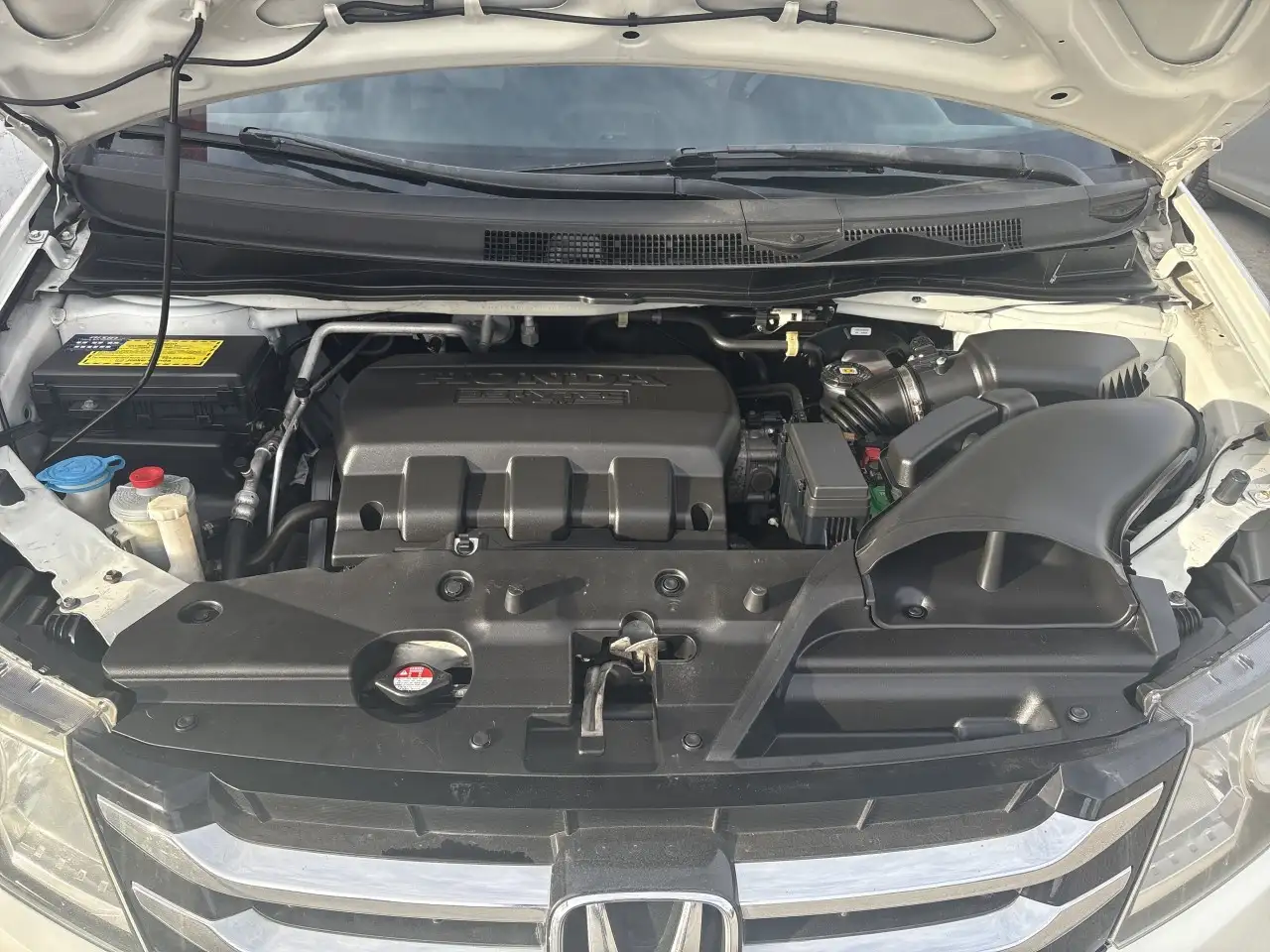 Honda Odyssey снимка Honda Odyssey