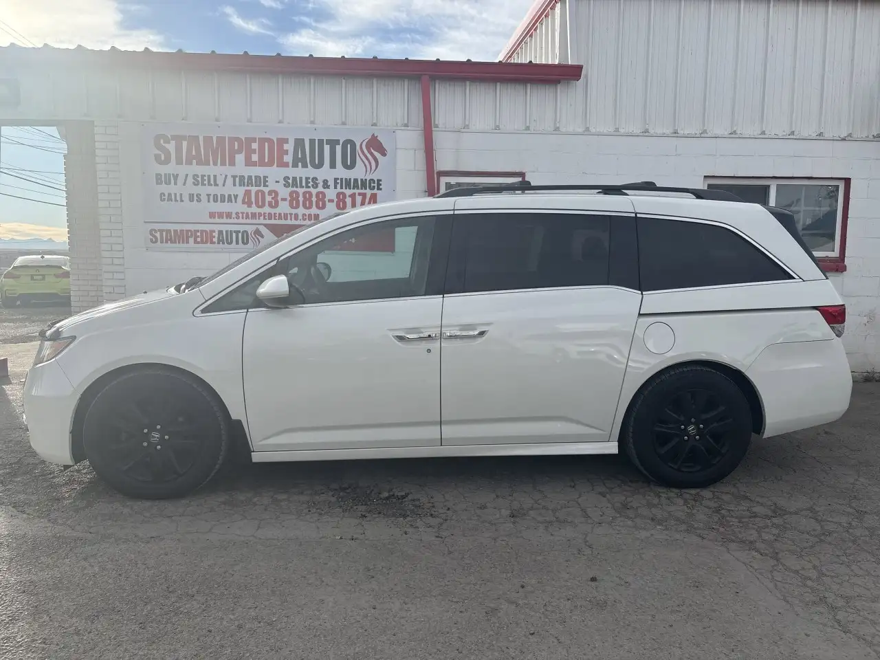 Honda Odyssey снимка Honda Odyssey