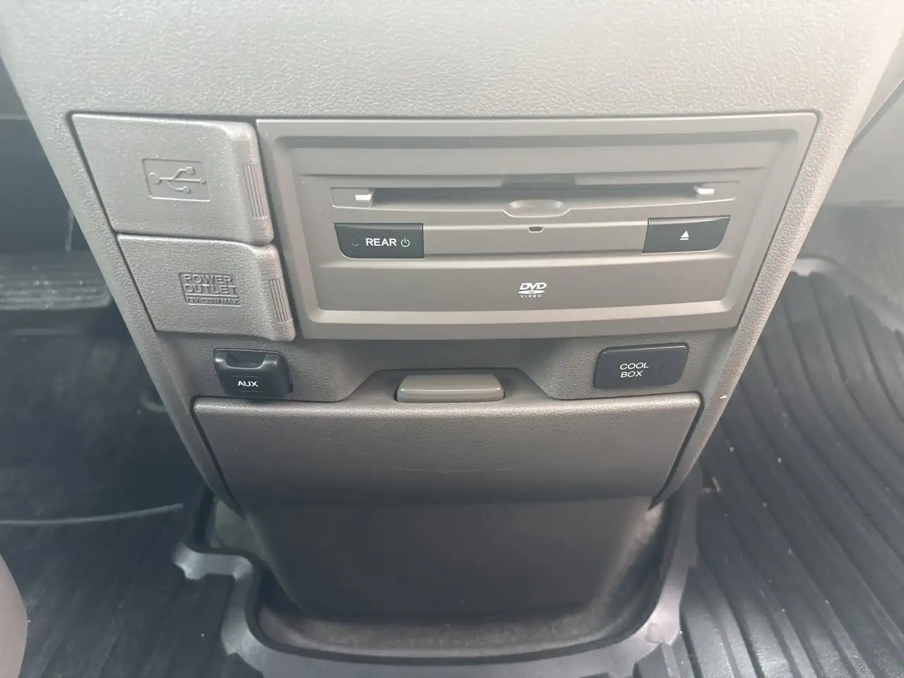 Honda Odyssey снимка Honda Odyssey