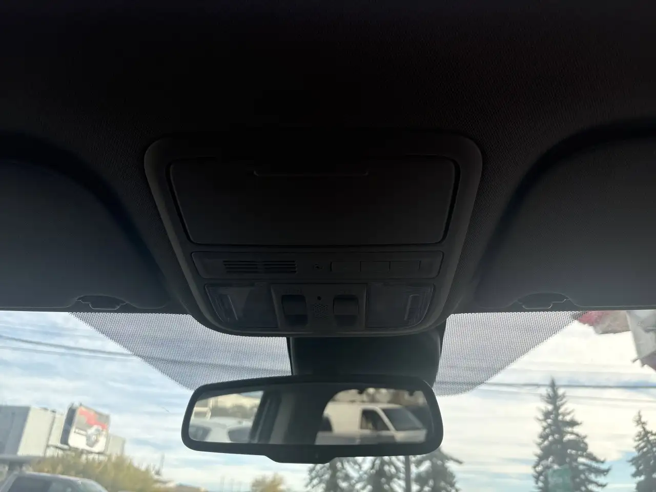 Honda Odyssey снимка Honda Odyssey