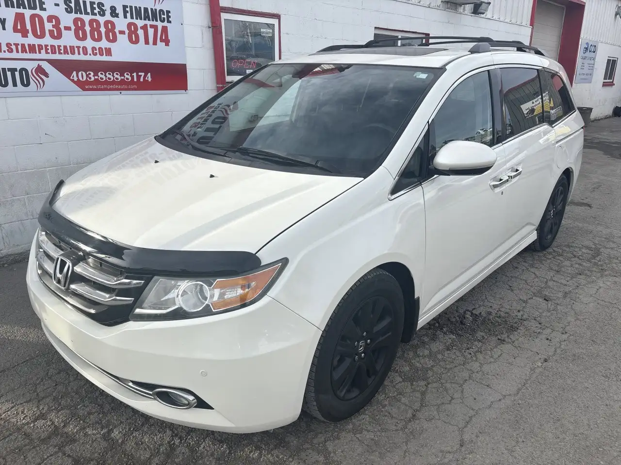 Honda Odyssey снимка Honda Odyssey