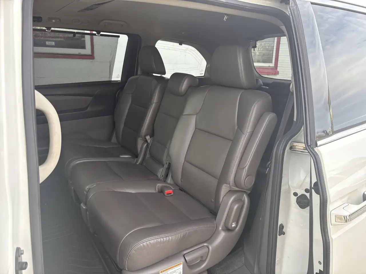 Honda Odyssey снимка Honda Odyssey