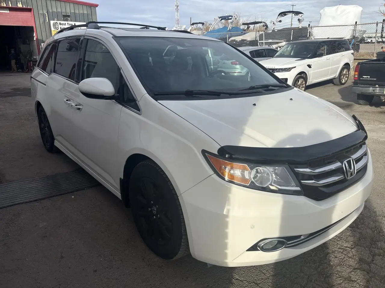Honda Odyssey снимка Honda Odyssey