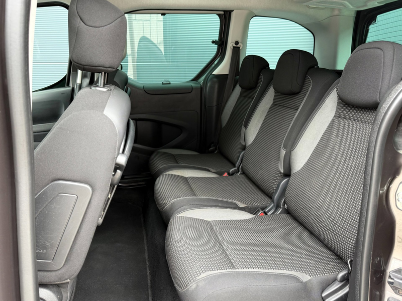 Peugeot Partner Tepee 1.2 PureTech Active — photo 13