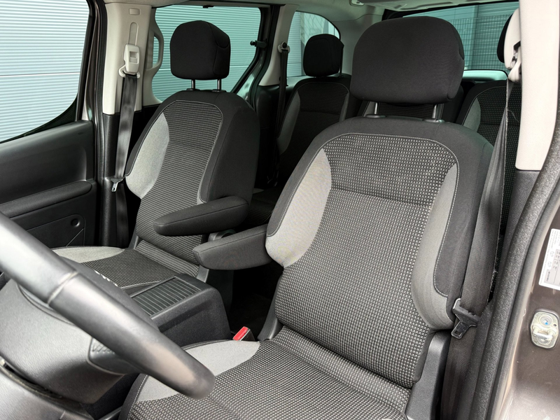 Peugeot Partner Tepee 1.2 PureTech Active — photo 9