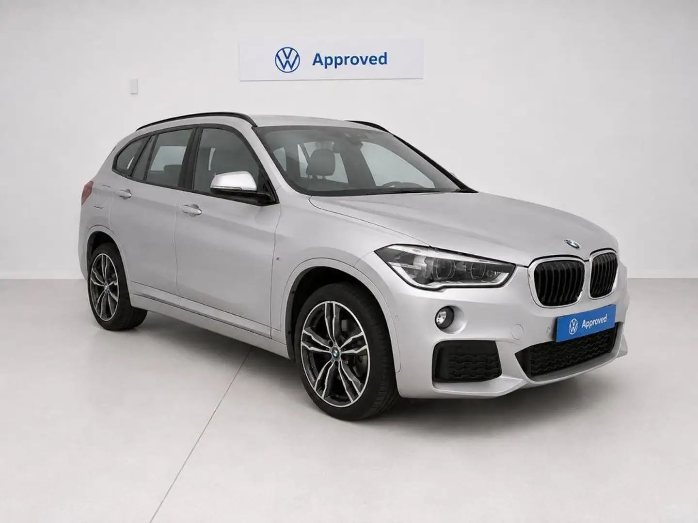 BMW X1 sDrive 18dA Gris - 1