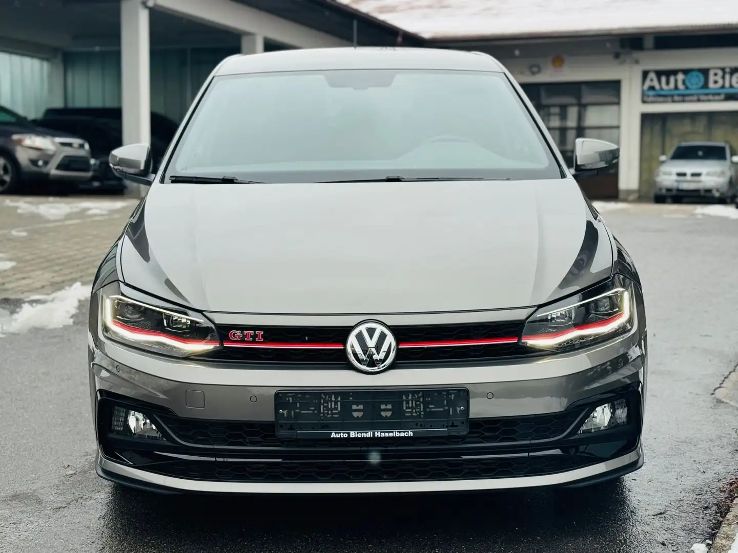 Volkswagen Polo VI GTI 2. Hand Grau - 2