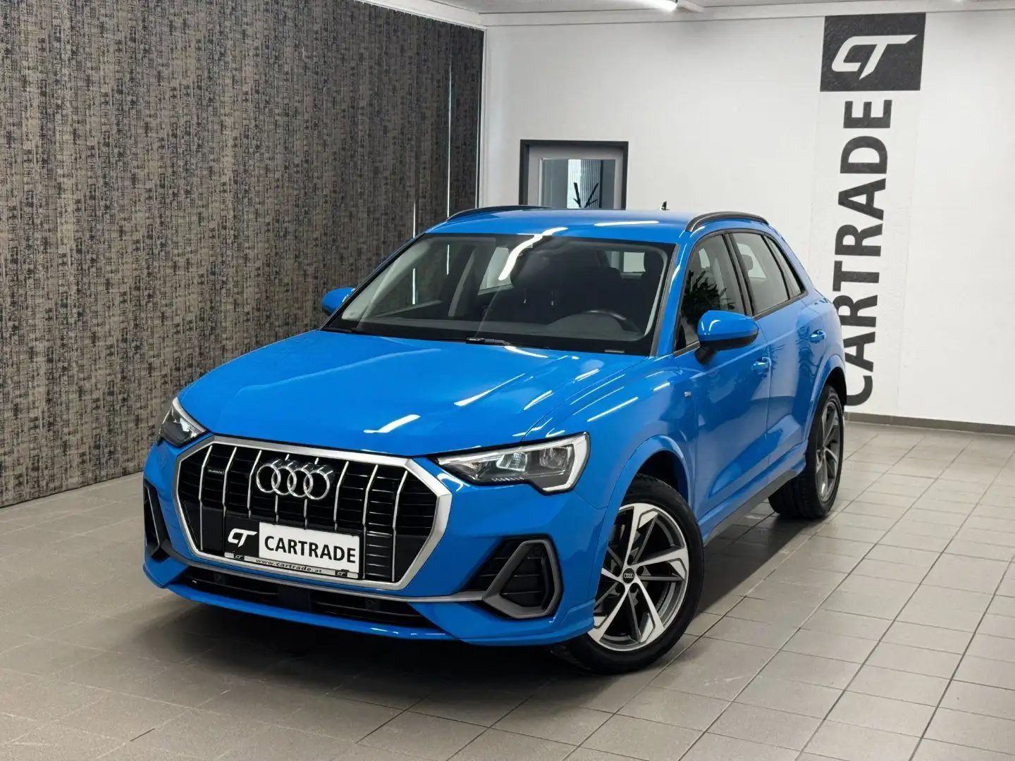 Audi Q3 40 2.0 TDI quattro S line /LED/VIRTUAL/NAVI/ANHV./ Blau - 2