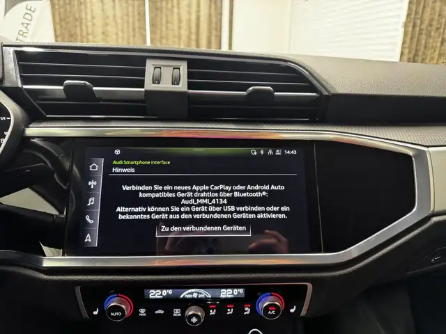 Audi Q3 view 24