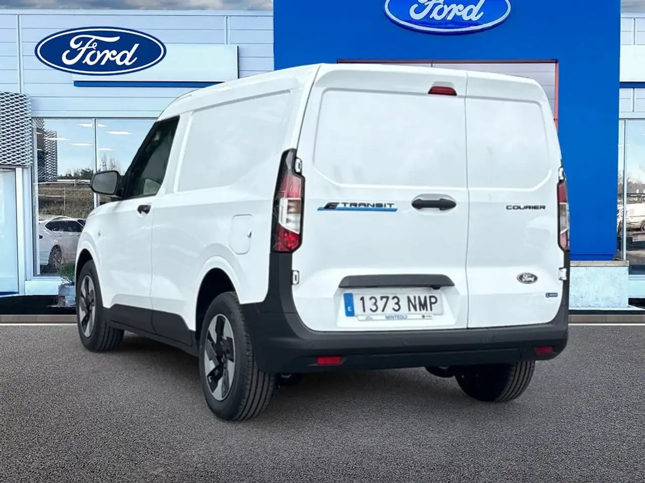 Ford Transit Courier 2026 — фото 6