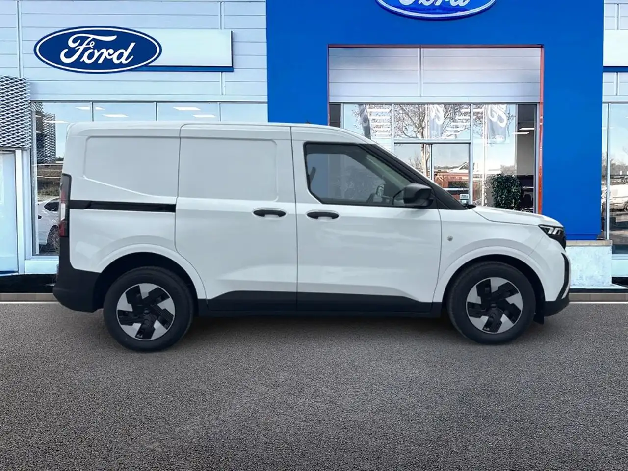 Ford Transit Courier 2026