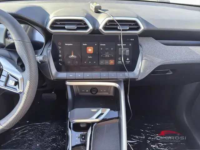 MG ZS view 14