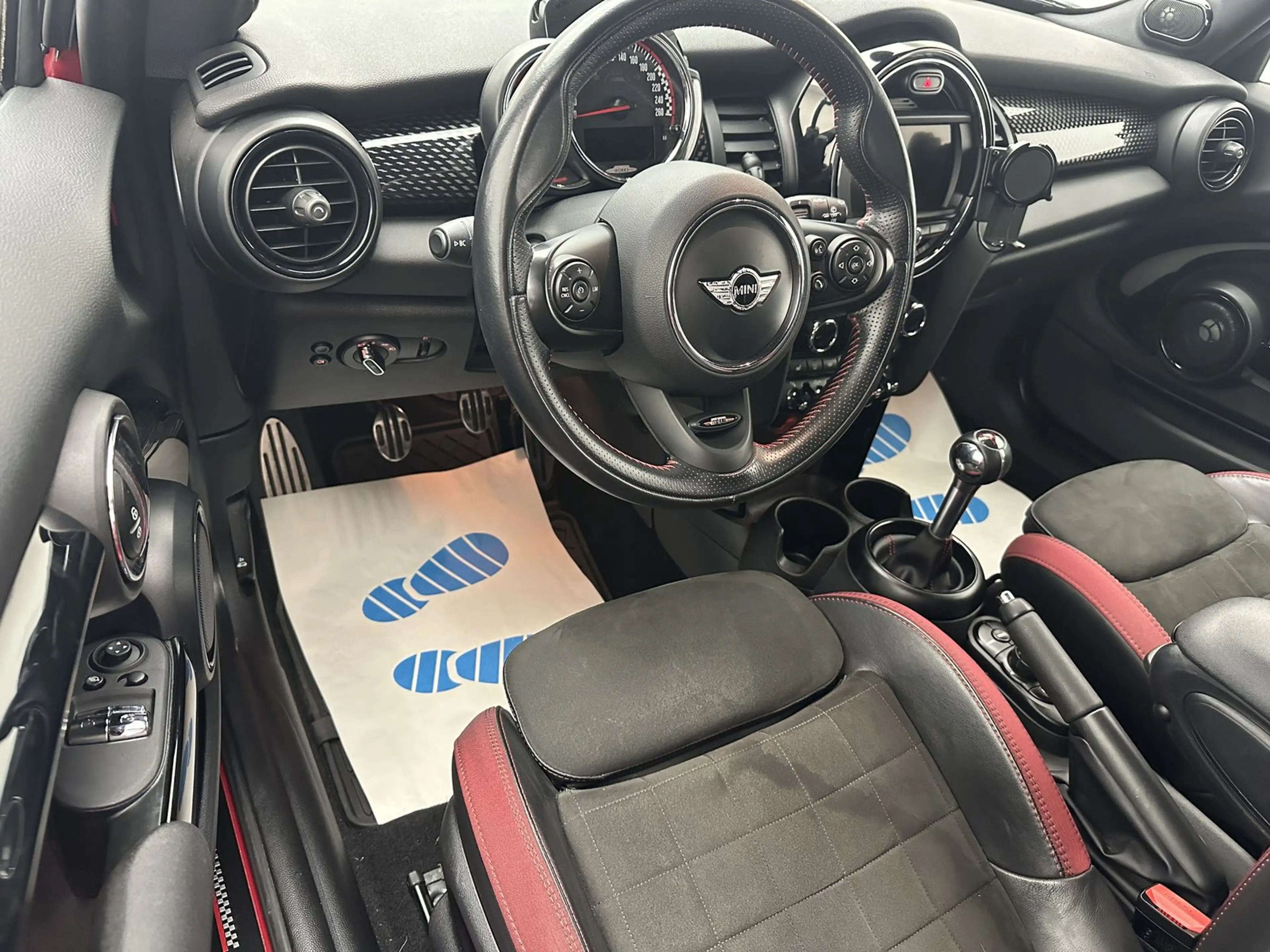 MINI John Cooper Works "1 HAND-MULTI-SITZH" — photo 13