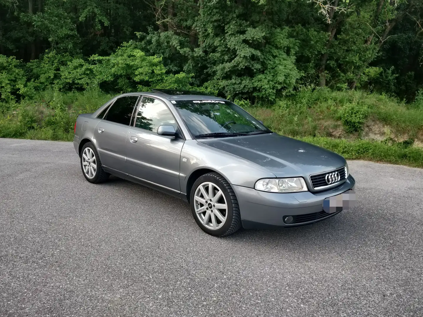 Audi A4 quattro 2,5 V6 TDI - 1
