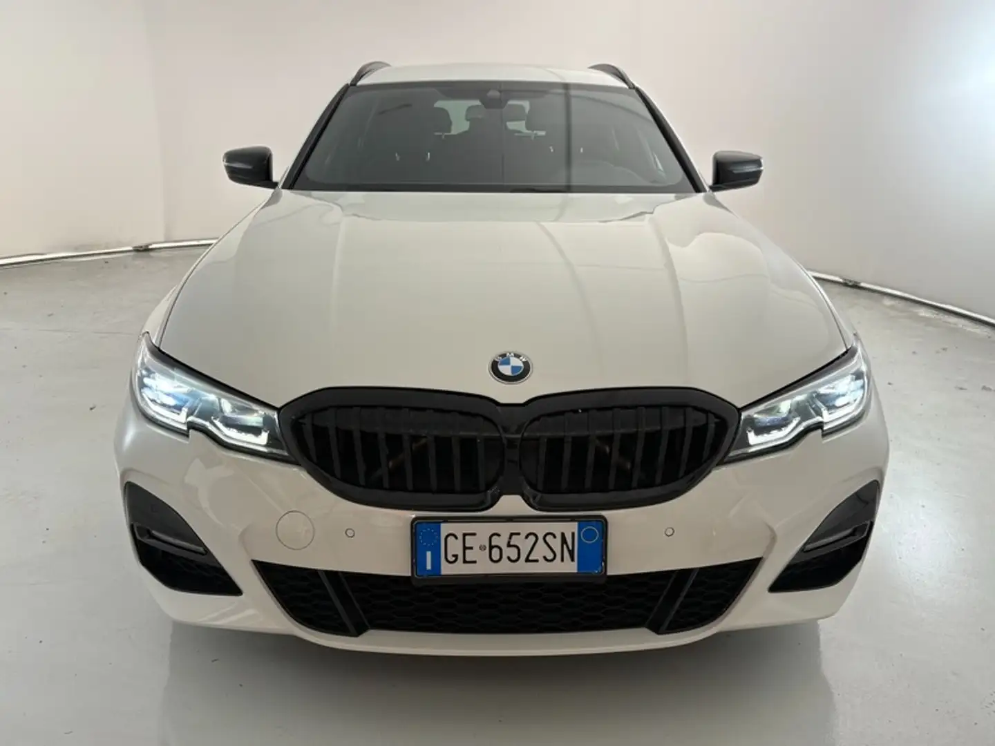 BMW 320 d mhev 48V Msport auto Bianco - 2