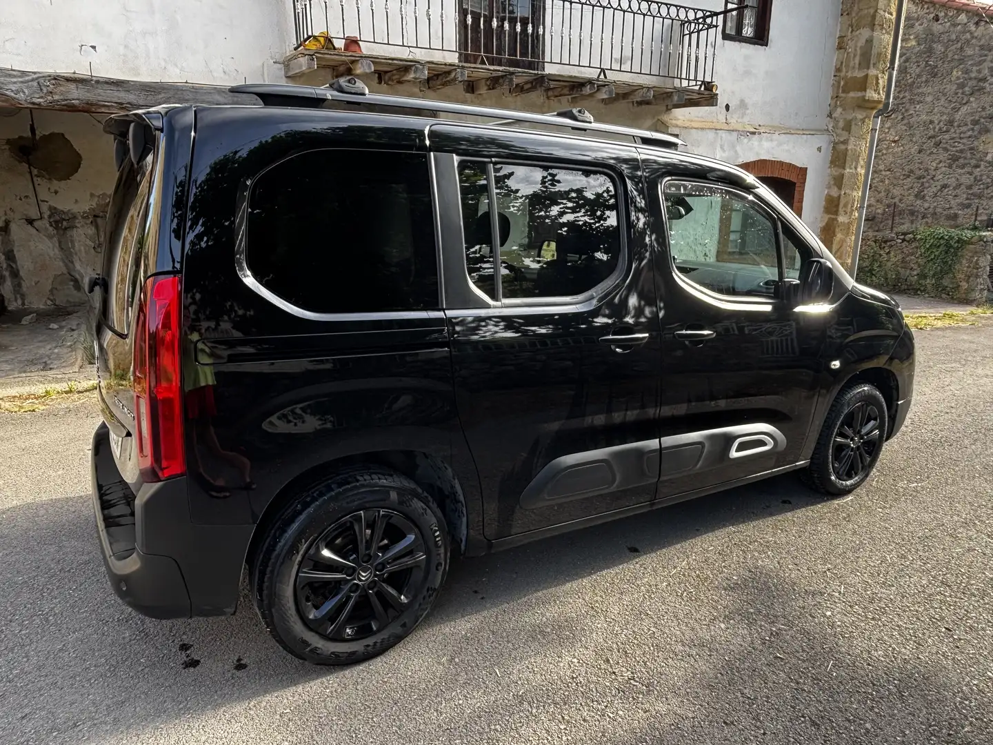 Citroen Berlingo BlueHDi S&S Talla M Feel Pack 130 Negro - 2
