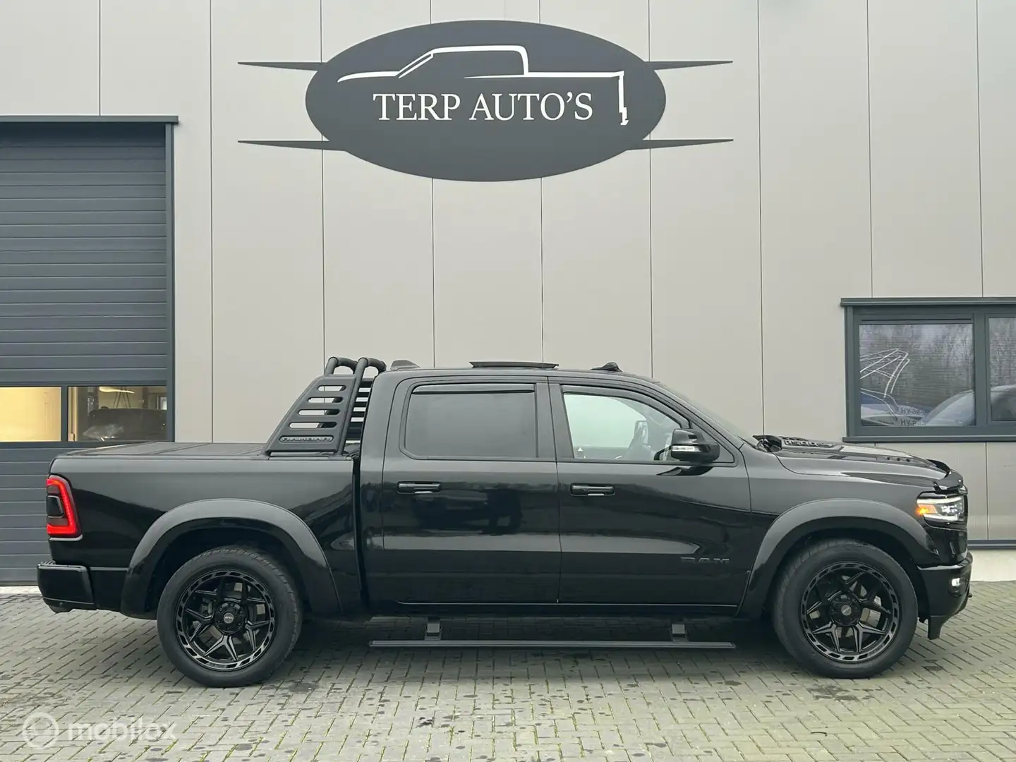 Dodge RAM 1500 4X4 5.7 V8 4x4 Crew Cab Limited Negro - 2