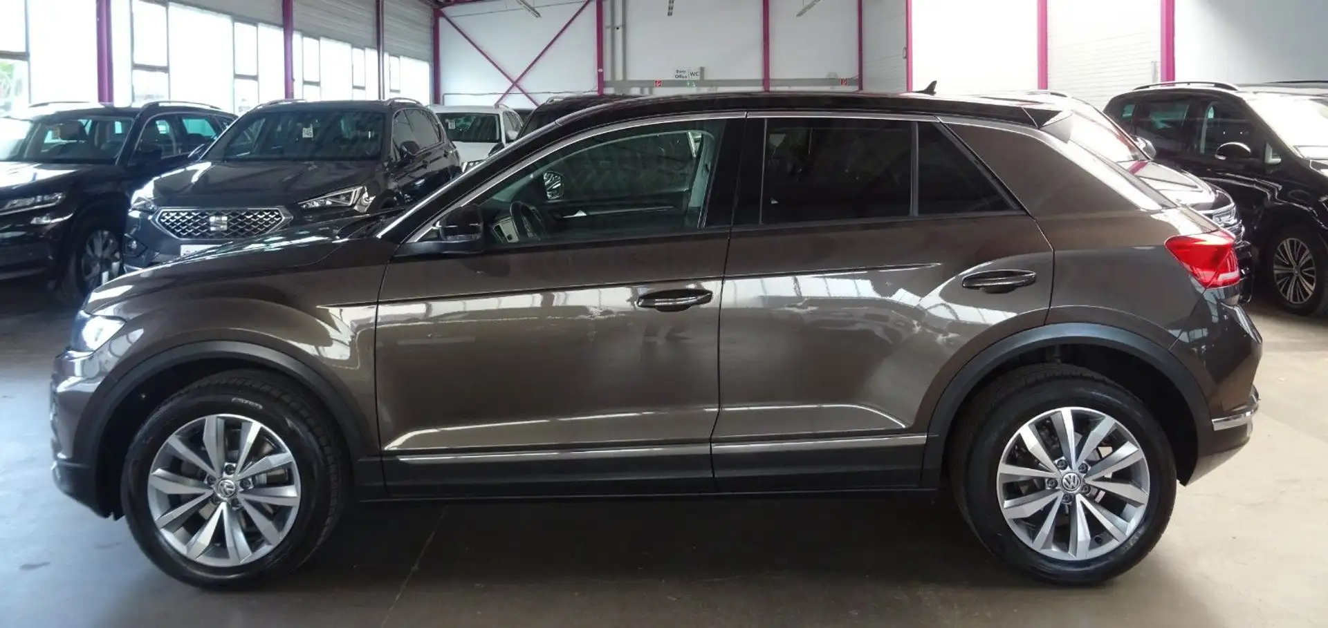 Volkswagen T-Roc T-ROC 2.0 TDI*AHK*NAVI*ACC*TWA*SWA*LED* Braun - 2