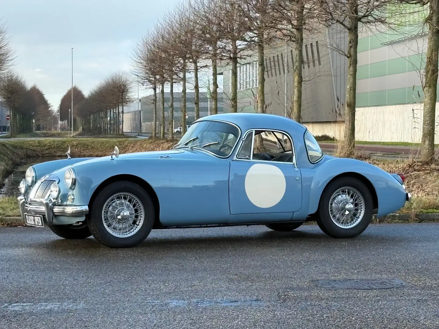 MG MGA 1500 Coupe Bleu - 1