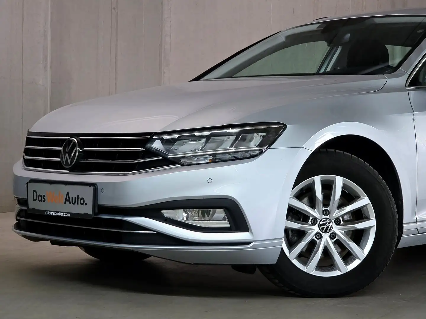 Volkswagen Passat Variant Business TDI DSG Silber - 2