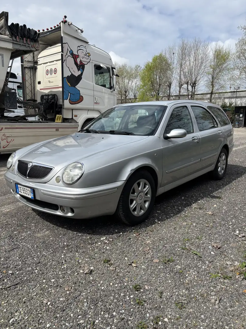Lancia Lybra SW 1.9 jtd Business - 1