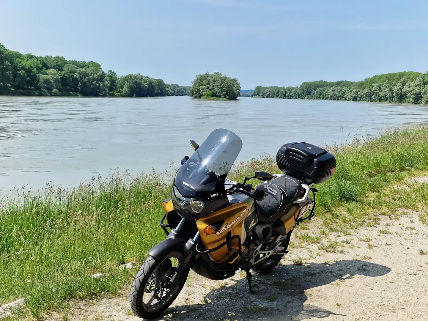 Honda Varadero Gold - 2