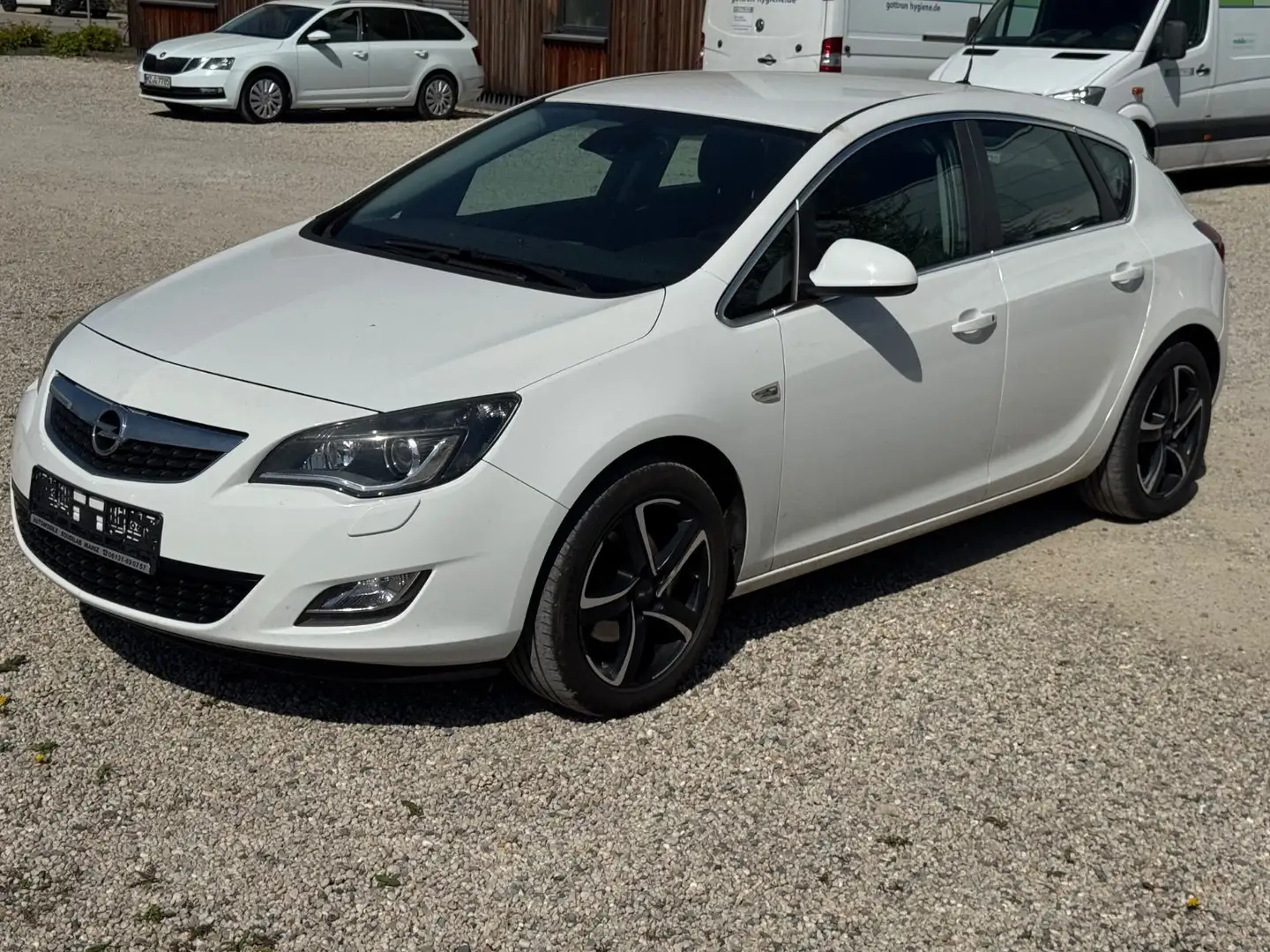 Opel Astra J Lim. 5-trg. Innovation Weiß - 2