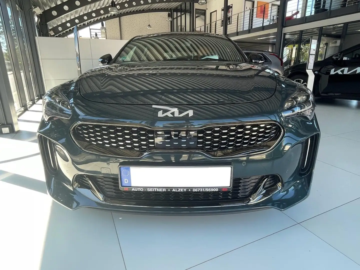 Kia Stinger 3.3 T-GDI AWD OPF GT Final Edition Verde - 1