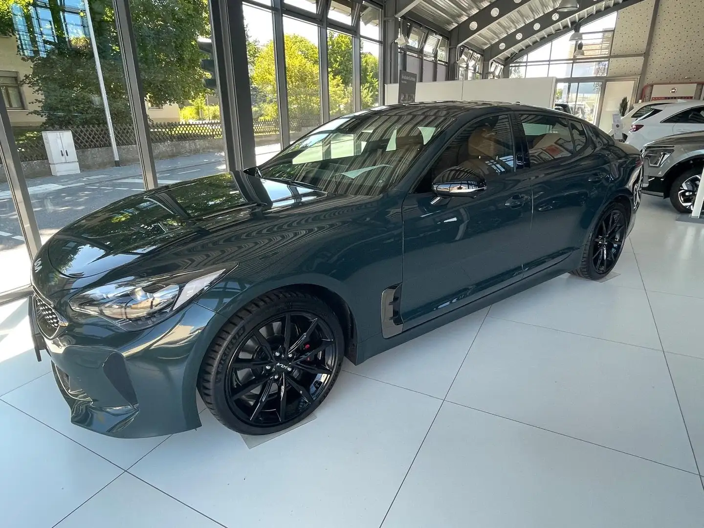 Kia Stinger 3.3 T-GDI AWD OPF GT Final Edition Verde - 2