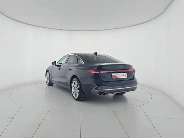 Audi A5 view 3
