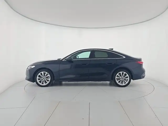 Audi A5 view 2