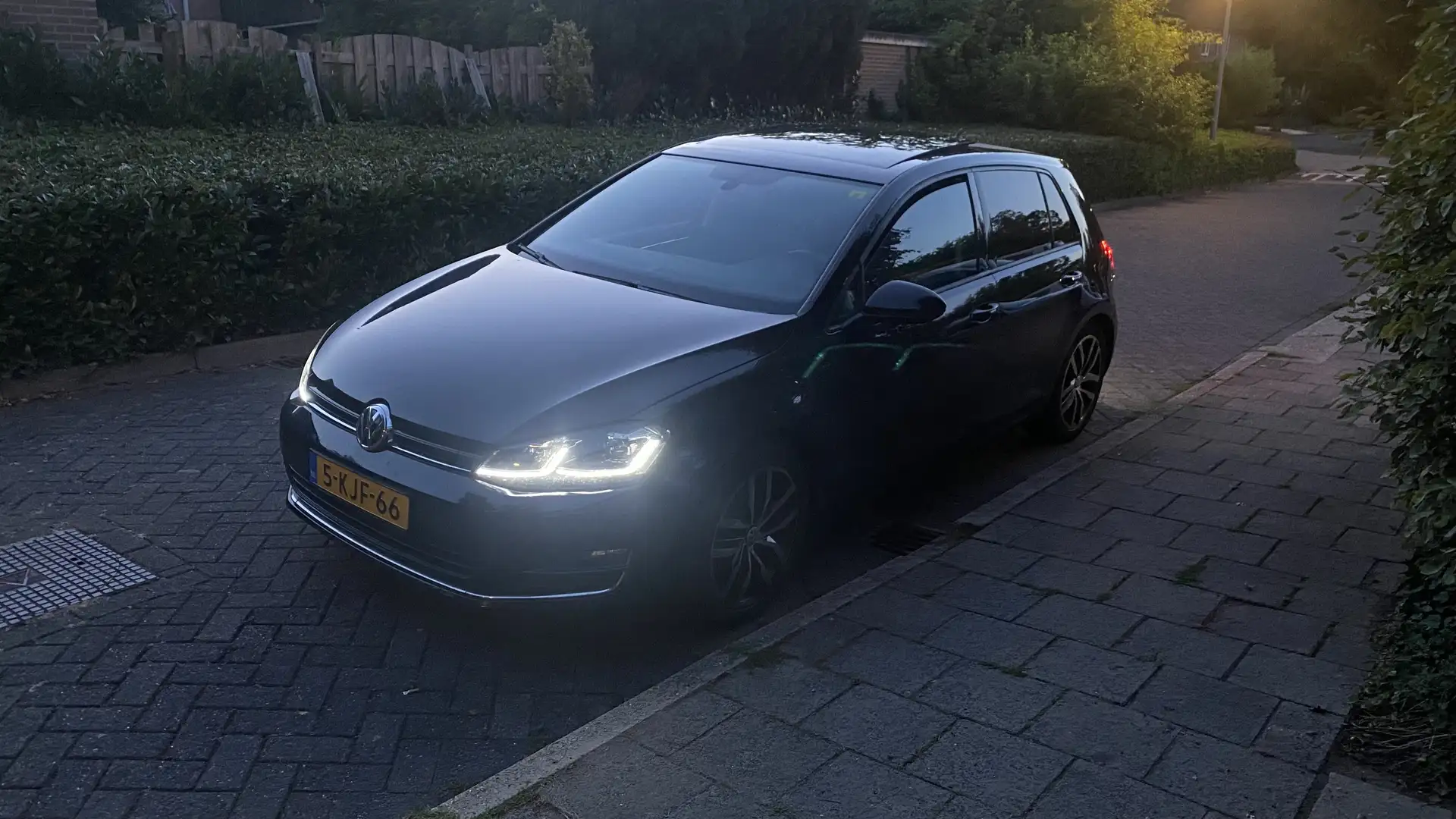 Volkswagen Golf 7 1.4 TSI ACT Highline Bomvol opties! - 2