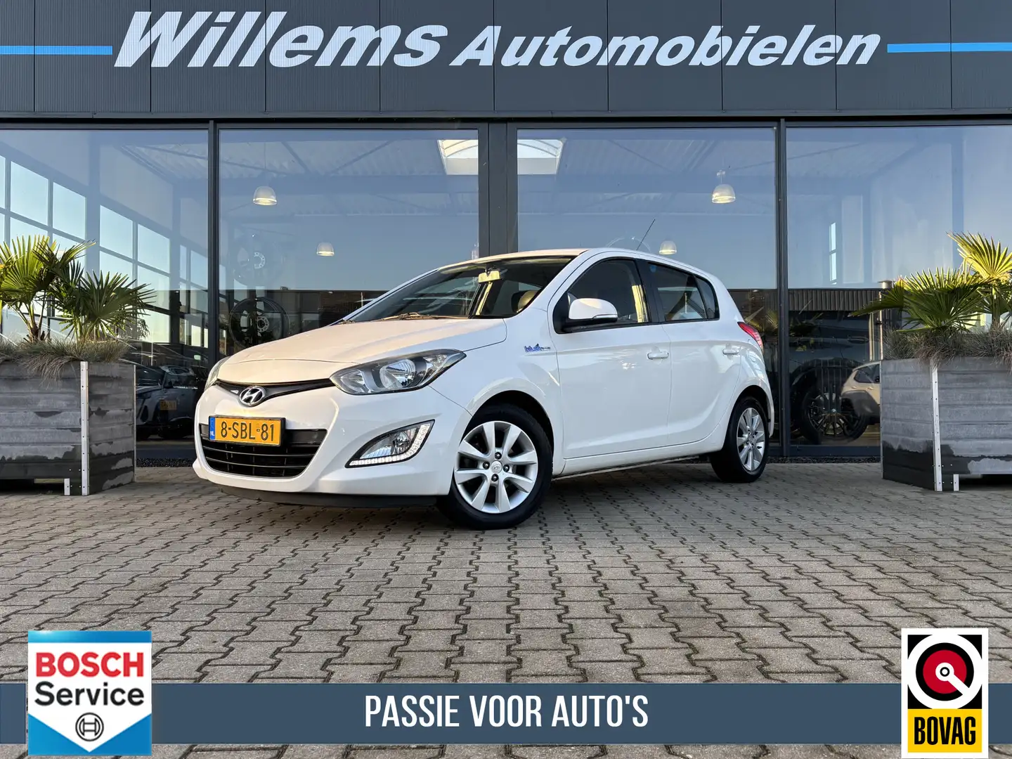 Hyundai i20 1.2i i-Deal Airco, LM & Bluetooth Blanc - 1